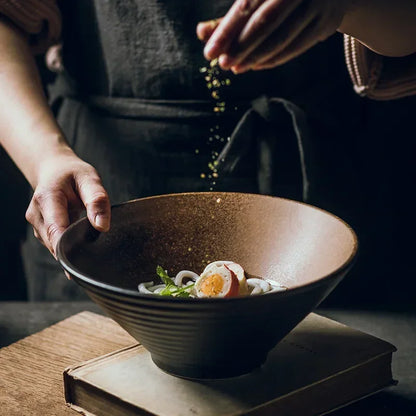 Bol à ramen Hakata II servi avec des nouilles