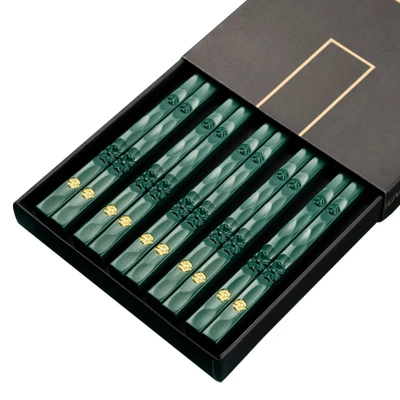 Lot de 5 paires de baguettes Hagi vertes facettées