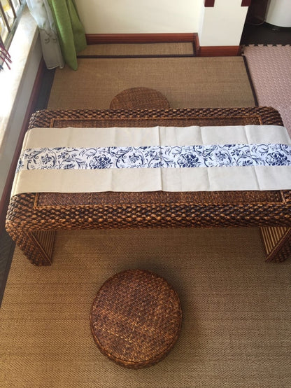 Table Sarushima (3 tailles, 2 couleurs et avec ou sans coussins)
