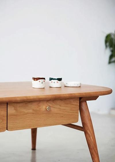 Table Chie (2 couleurs et avec ou sans tiroirs)