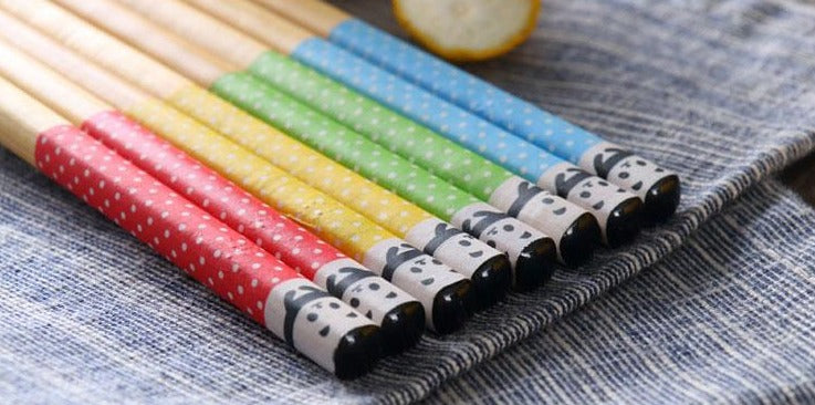4 Bols, 4 Paires de Baguettes et 4 Cuillères Set Mita (5 couleurs)