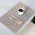 Tapis de Table Masako (2 couleurs et 2, 4 ou 6 unités)