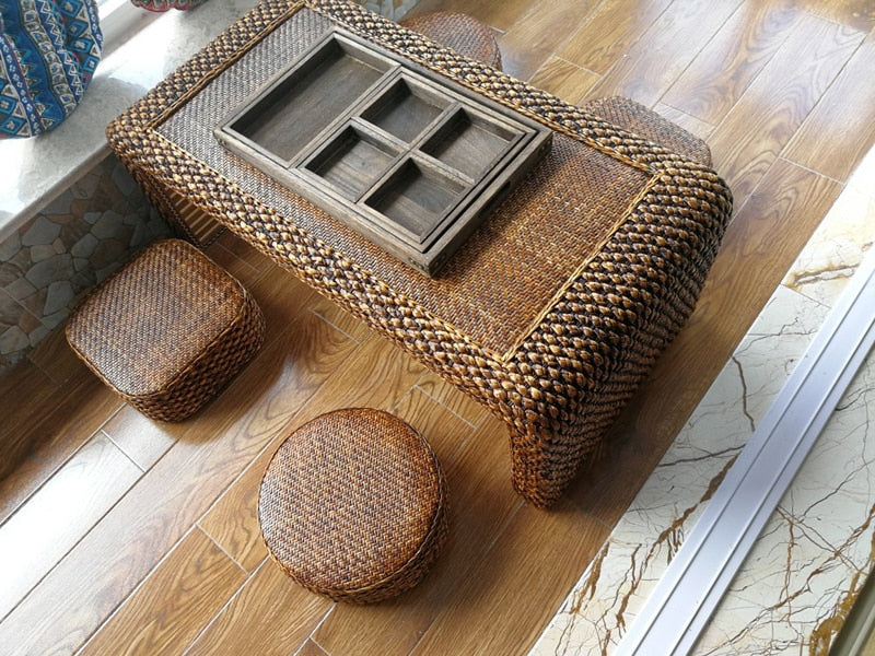 Table Sarushima (3 tailles, 2 couleurs et avec ou sans coussins)