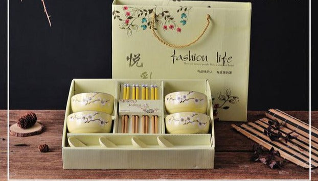 4 Bols, 4 Paires de Baguettes et 4 Cuillères Set Mita (5 couleurs)